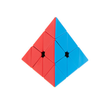 rubiku püramiid
