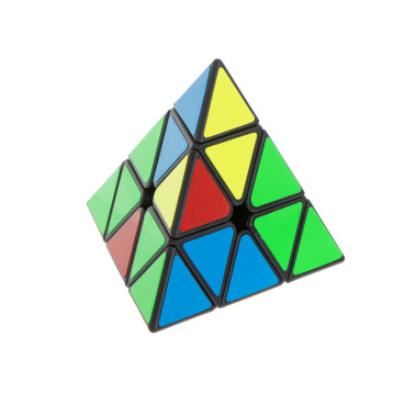 rubiku püramiid